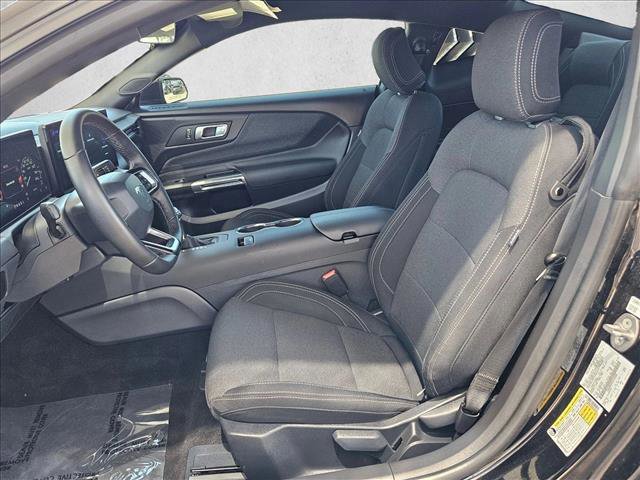 Certified 2025 Ford Mustang Coupe RWD image 17
