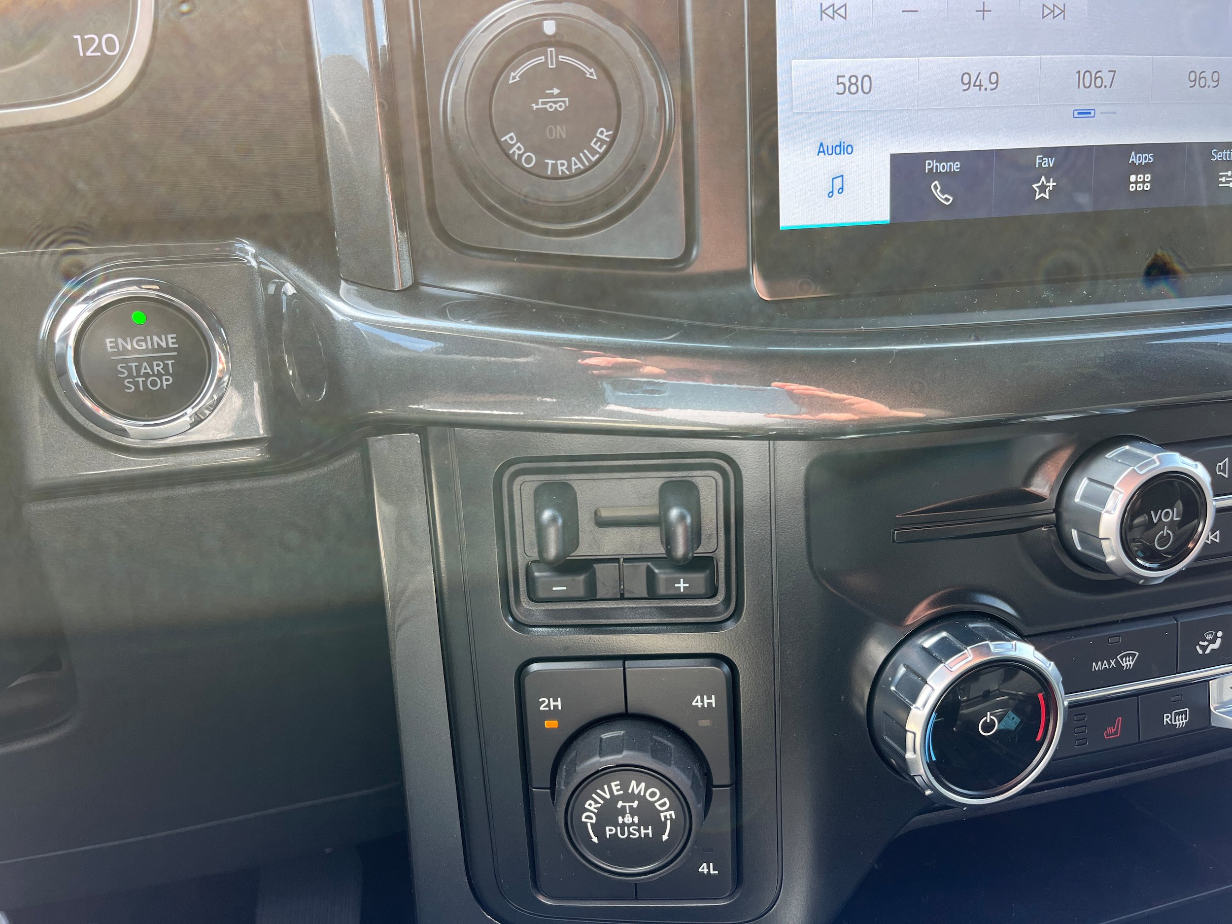 Certified 2022 Ford F150 XLT w/ Equipment Group 302A High AWD/4WD image 20