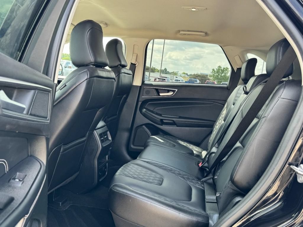 Certified 2024 Ford Edge Titanium AWD/4WD image 10