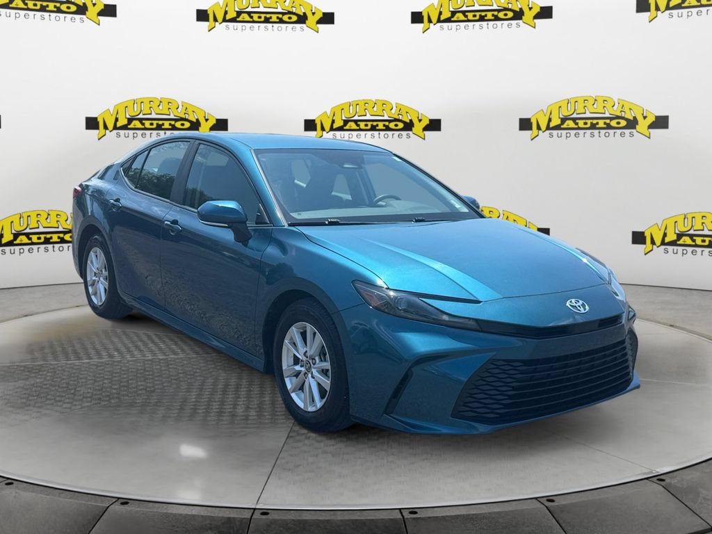 Used 2025 Toyota Camry LE FWD image 7