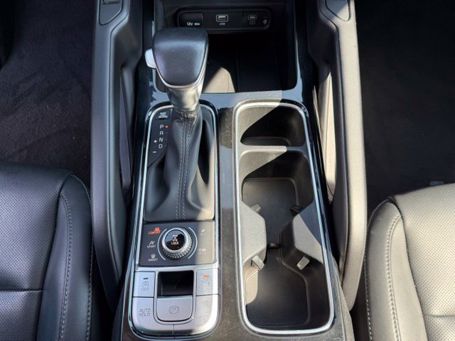 Used 2025 Kia Telluride S AWD/4WD image 23