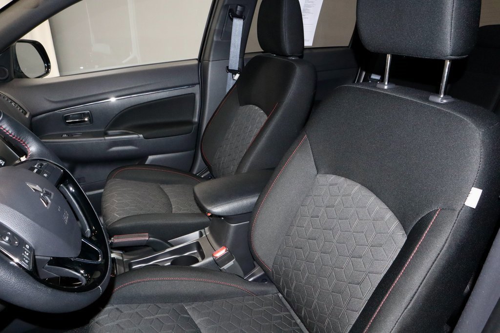 Used 2024 Mitsubishi Outlander Sport AWD image 26