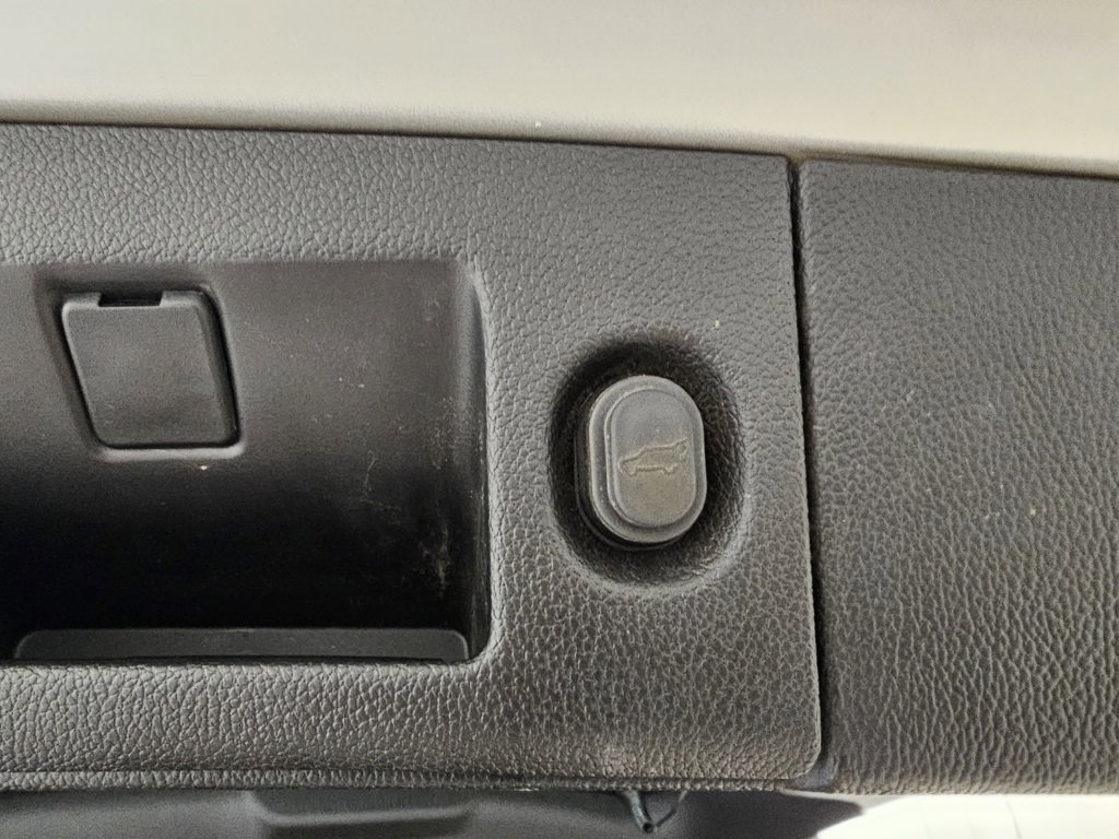 Used 2020 Chevrolet Tahoe LT image 45