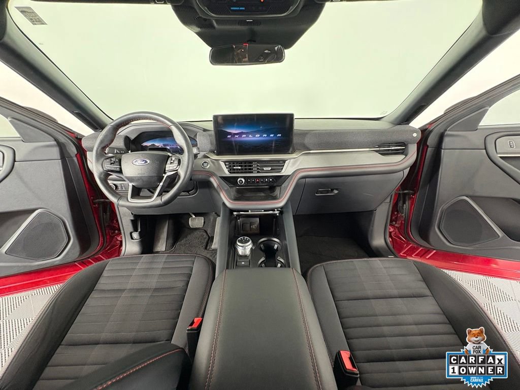 Certified 2025 Ford Explorer ST-Line w/ ST-Line Street Pack AWD/4WD image 4