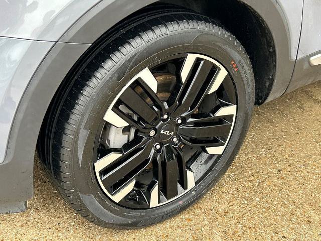Used 2023 Kia Telluride SX FWD image 11