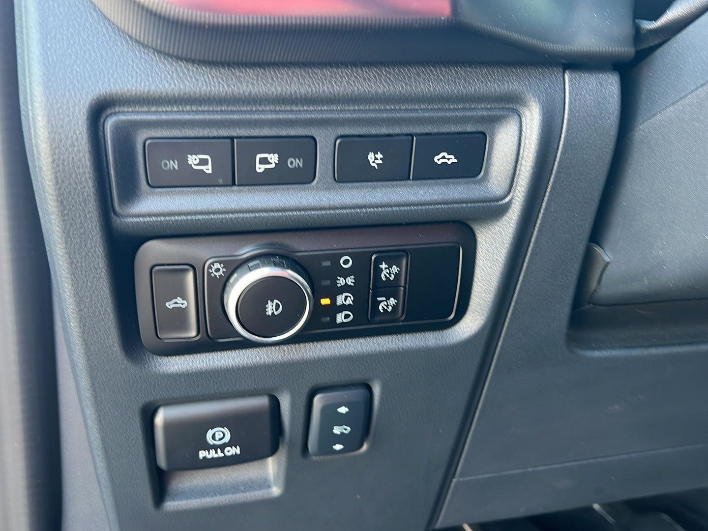 Certified 2024 Ford F150 Platinum w/ FX4 Off-Road Package image 20