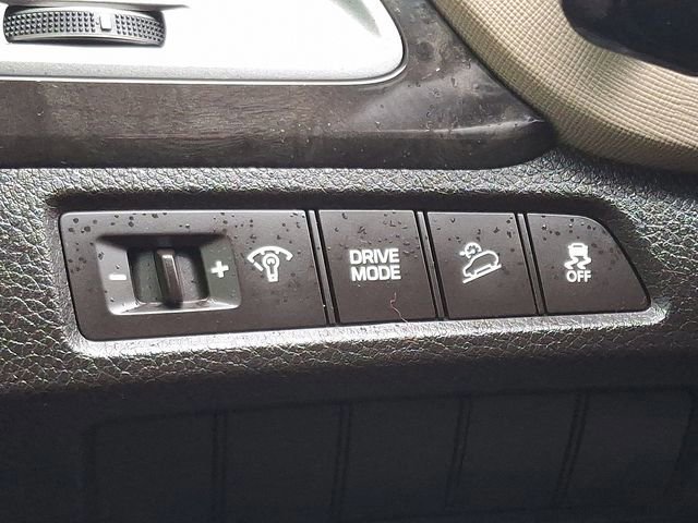 Used 2017 Hyundai Santa Fe Sport image 23