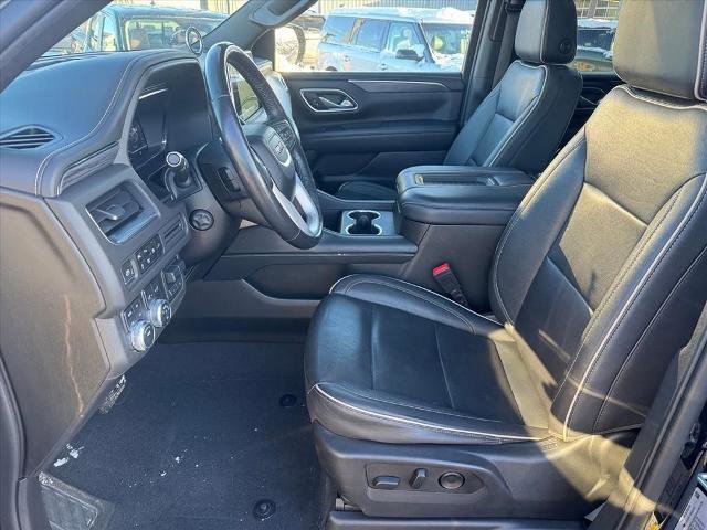 Used 2022 GMC Yukon XL SLT w/ SLT Premium Package AWD/4WD image 9