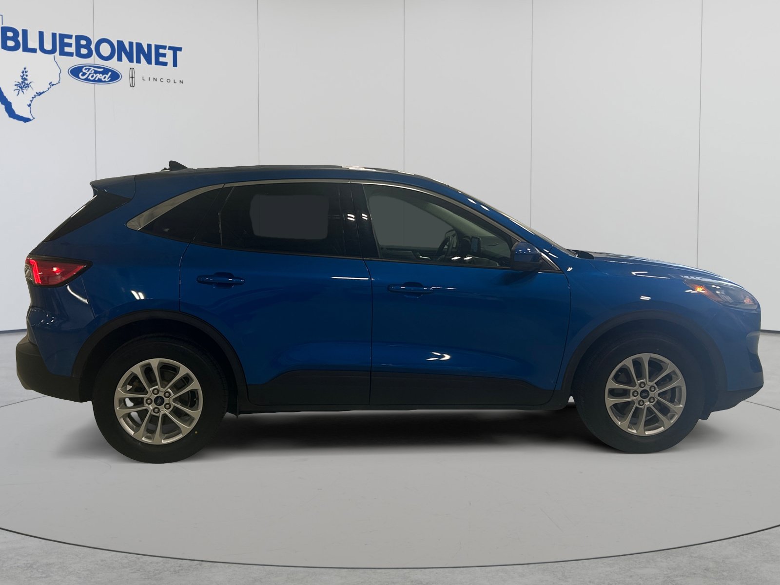 Certified 2021 Ford Escape SE AWD/4WD image 4