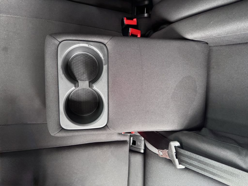 Used 2023 Nissan Rogue S image 31