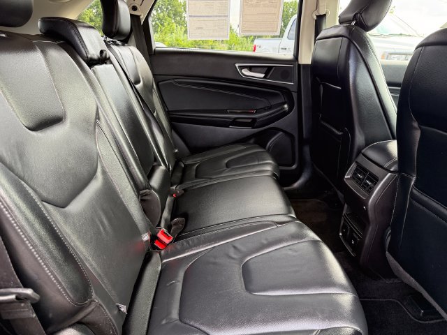 Certified 2018 Ford Edge Titanium w/ Technology Package AWD/4WD image 20