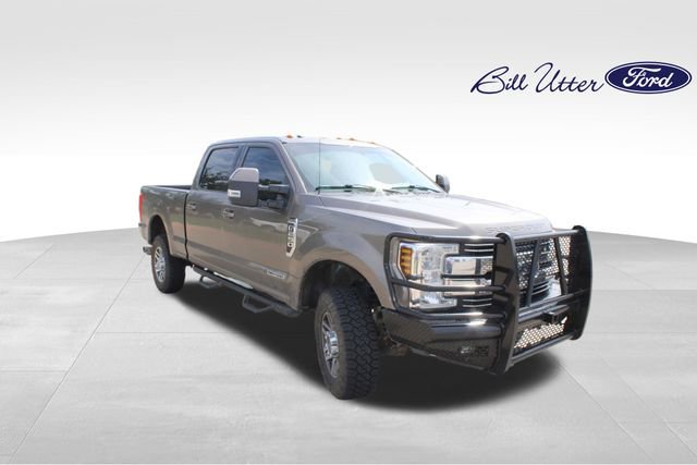 Certified 2018 Ford F250 Lariat w/ FX4 Off-Road Package AWD/4WD image 3