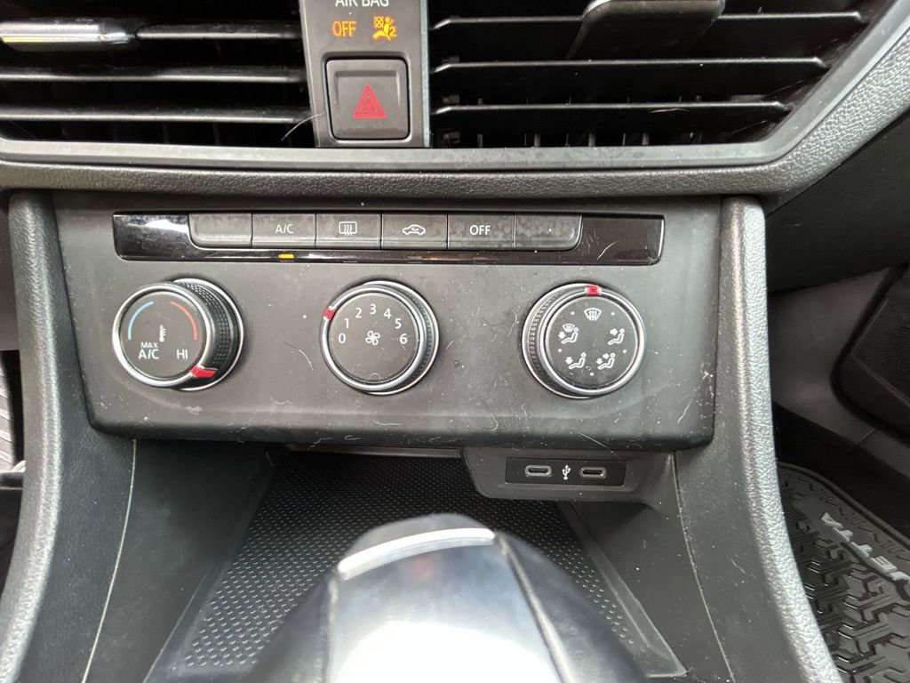 Used 2020 Volkswagen Jetta S w/ Driver Assistance Package image 19
