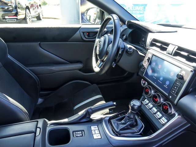 Used 2024 Toyota GR86 Premium RWD image 24