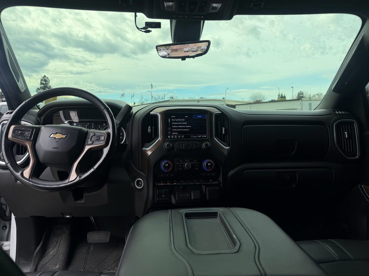 Used 2020 Chevrolet Silverado 1500 High Country w/ Technology Package image 11
