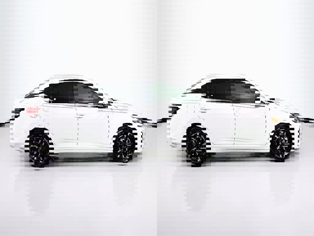 Used 2025 Nissan Sentra SV image 6