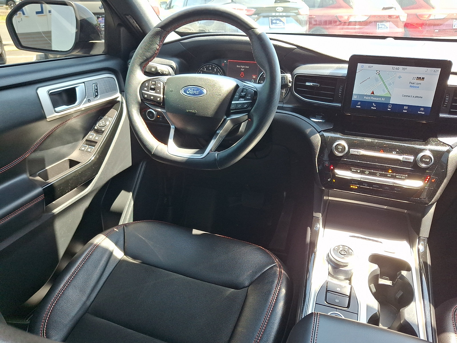 Certified 2022 Ford Explorer ST-Line AWD/4WD image 14