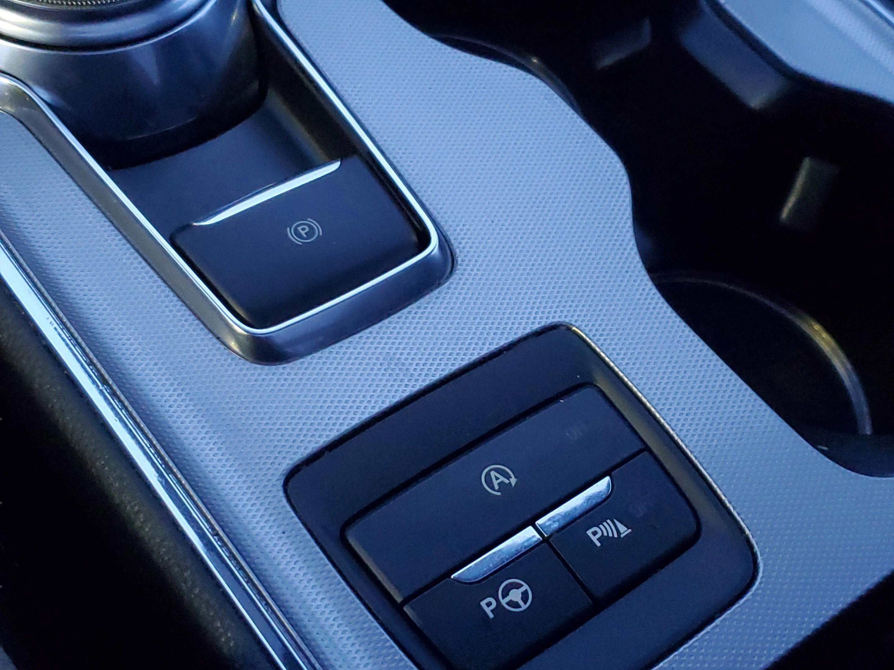 Certified 2022 Ford Edge ST w/ Equipment Group 401A image 27