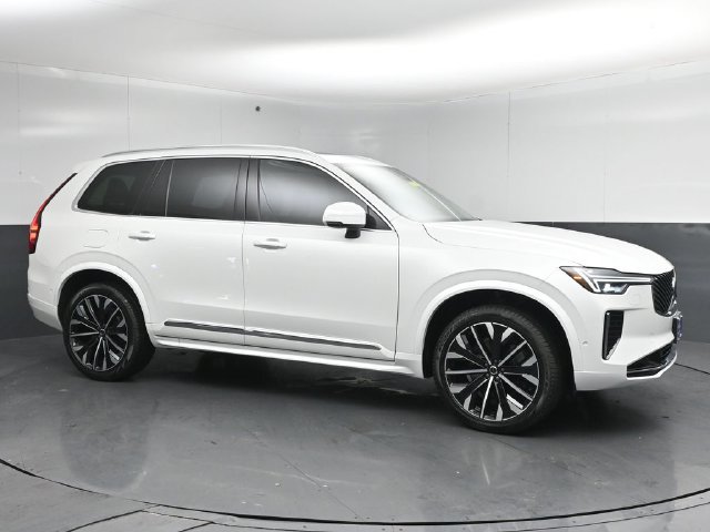 Used 2025 Volvo XC90 B6 Plus w/ Protection Package Premier AWD/4WD image 5