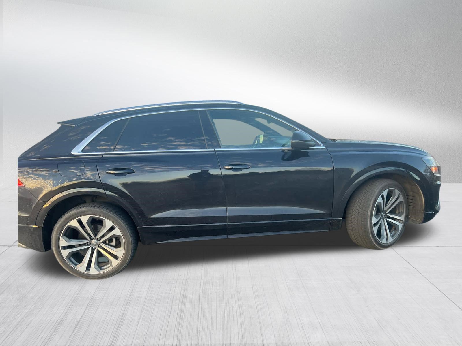 Used 2019 Audi Q8 Prestige image 8