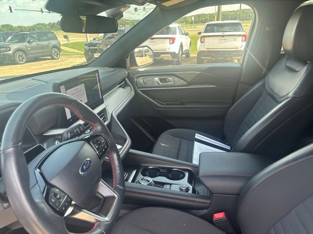 Certified 2025 Ford Explorer ST-Line AWD/4WD image 14