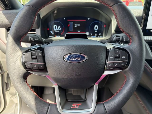 Certified 2025 Ford Explorer ST AWD/4WD image 14