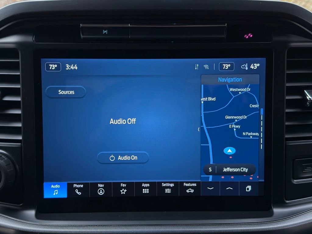 Certified 2025 Ford F150 Lariat w/ Equipment Group 501A Mid image 13