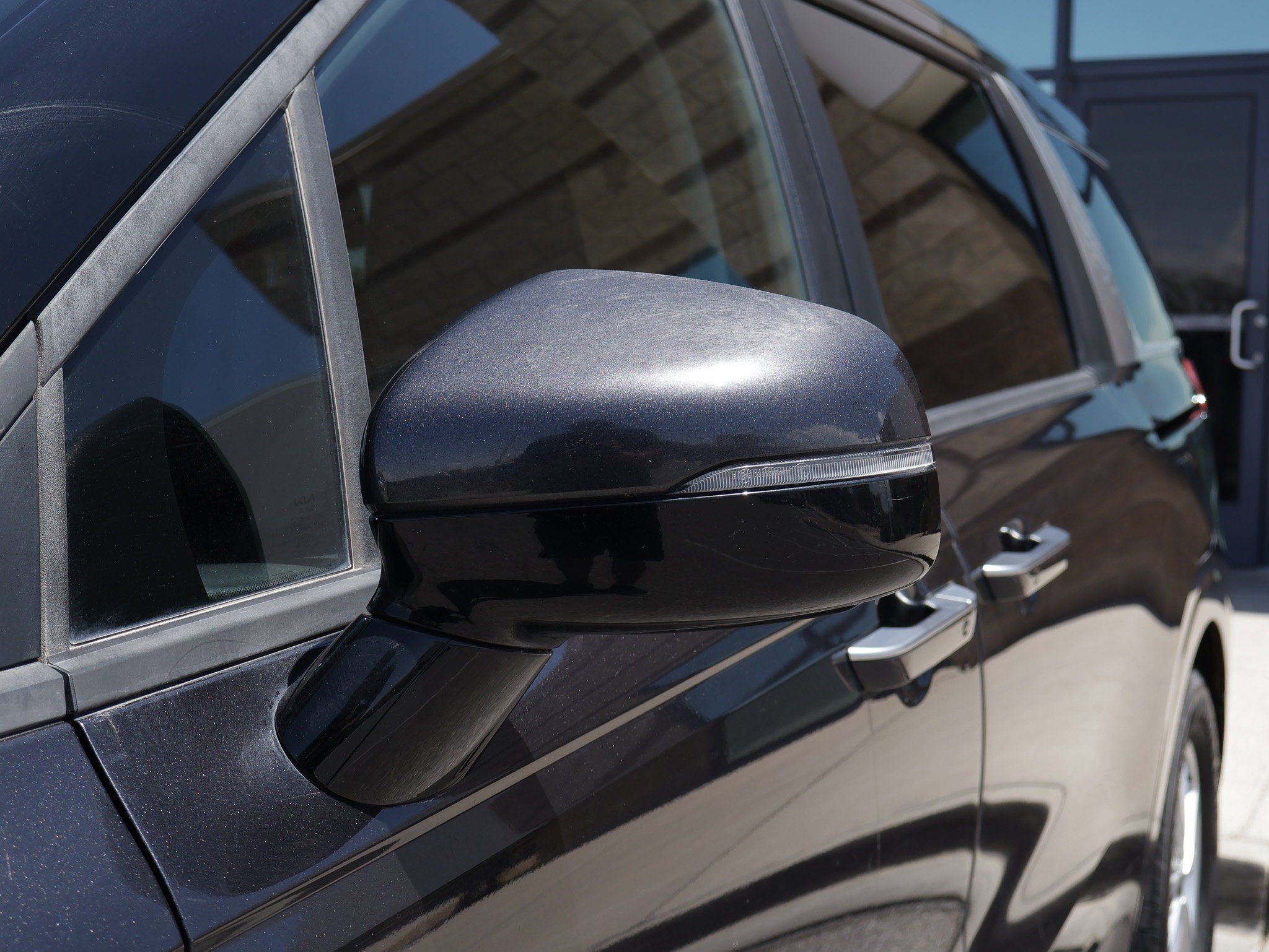 Used 2022 Kia Carnival LX FWD image 15