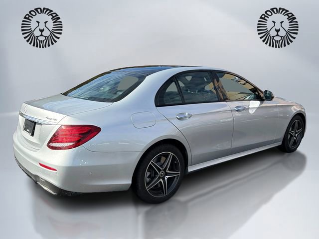 Used 2018 Mercedes-Benz E 400 4MATIC Sedan image 5