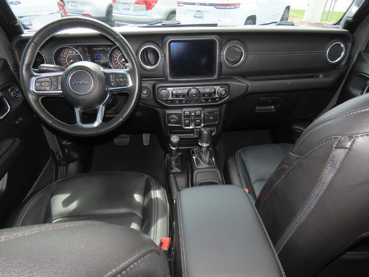 Used 2020 Jeep Wrangler Unlimited Sahara AWD/4WD image 23