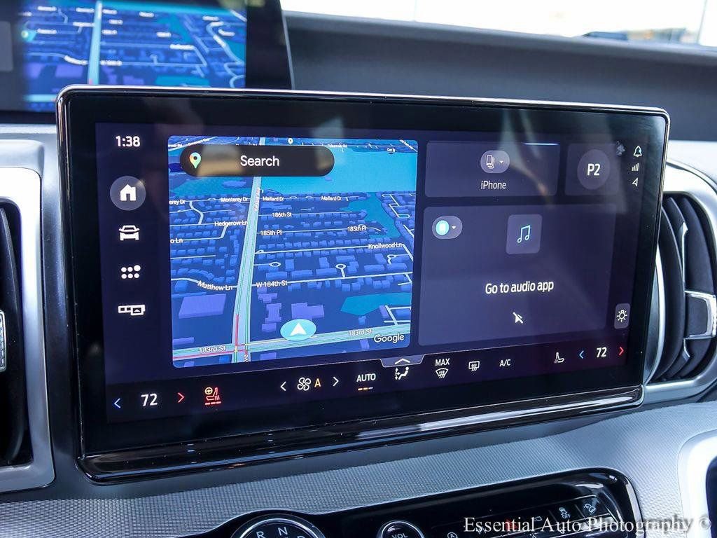 Certified 2025 Ford Expedition Active AWD/4WD image 17