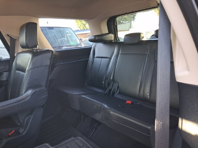 Certified 2024 Ford Expedition XLT RWD image 5