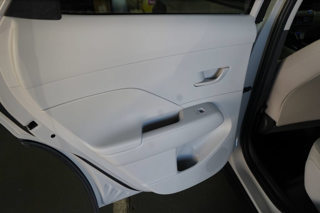 Used 2026 Hyundai Kona SEL Sport FWD image 28