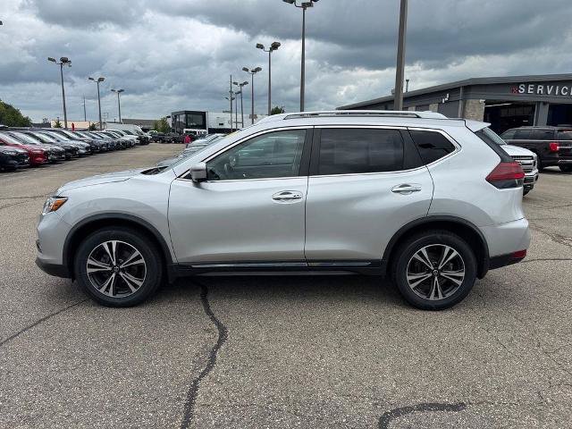 Used 2018 Nissan Rogue SL w/ Premium Package AWD/4WD image 3