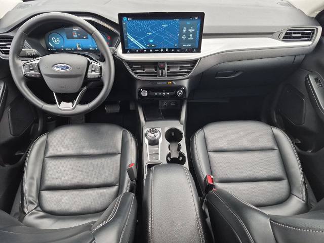 Certified 2025 Ford Escape Platinum AWD/4WD image 28