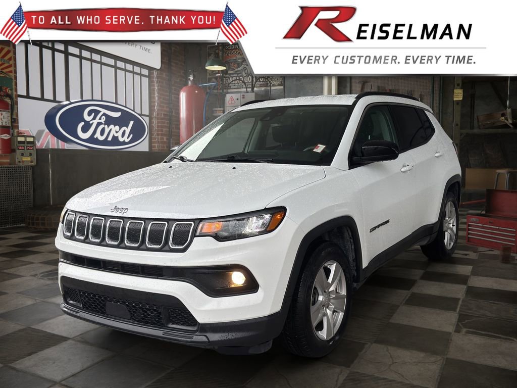 Used 2022 Jeep Compass Latitude image 1