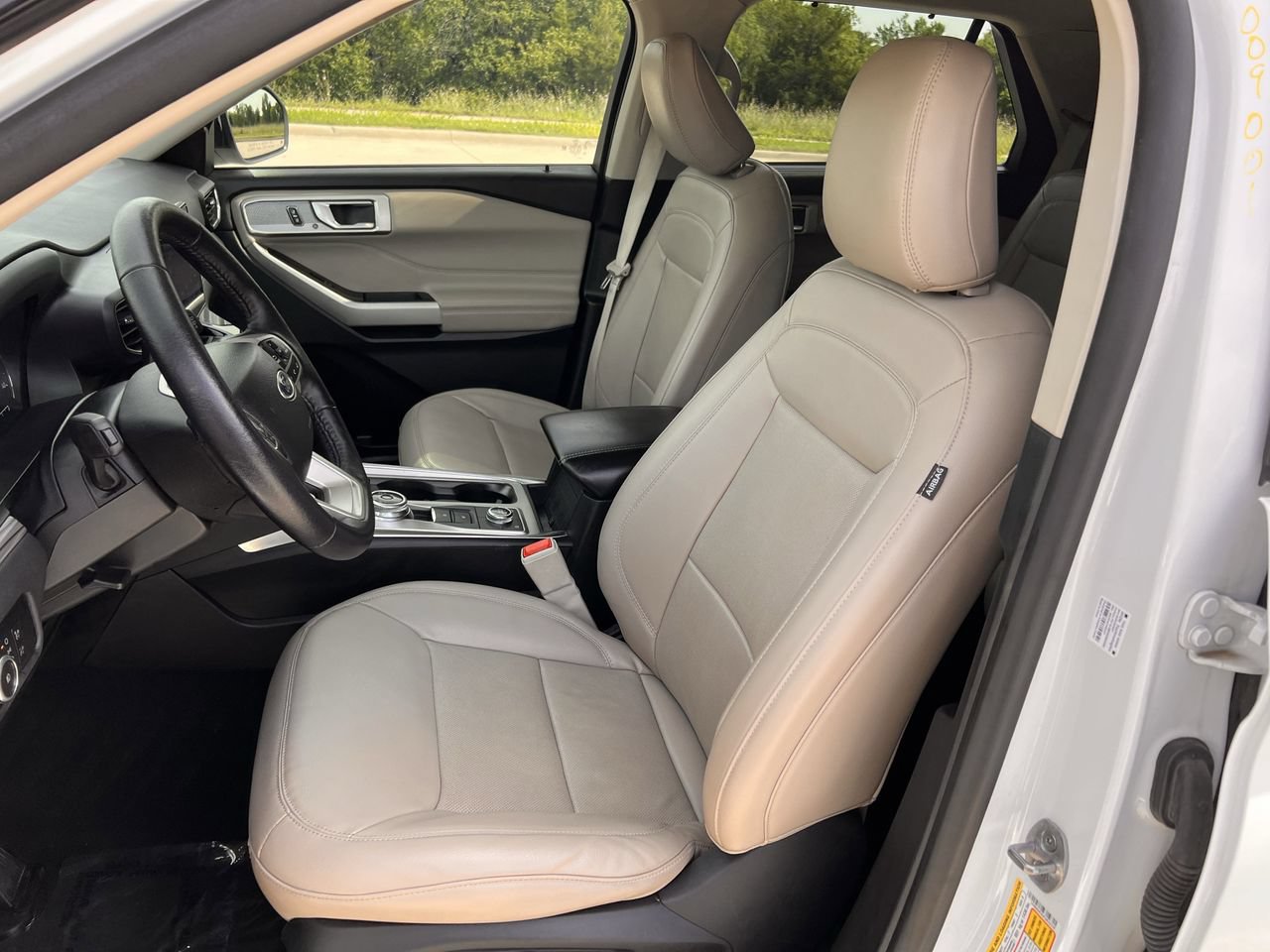 Certified 2023 Ford Explorer Limited AWD/4WD image 21