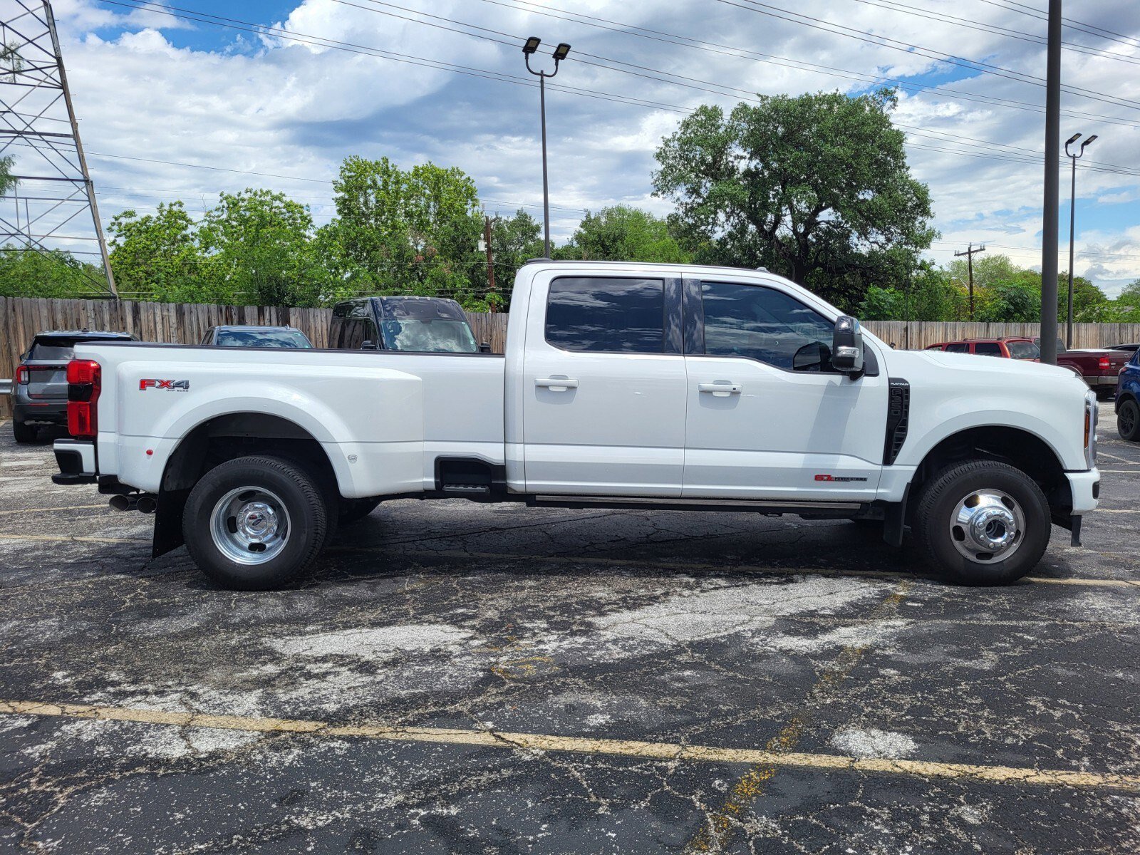 Certified 2025 Ford F350 Platinum AWD/4WD image 2