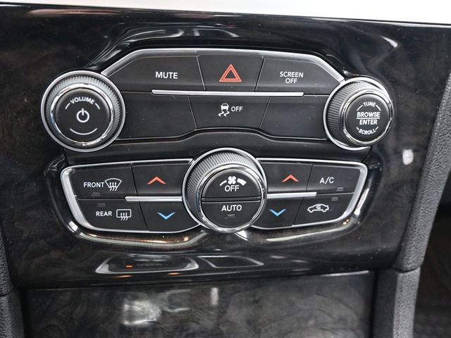 Used 2020 Chrysler 300 Limited image 21