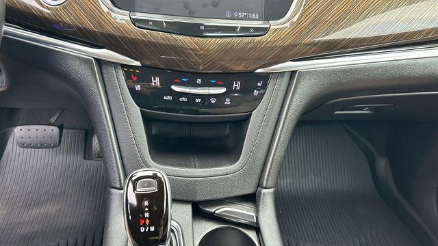 Used 2020 Cadillac XT6 Premium Luxury w/ Platinum Package image 21