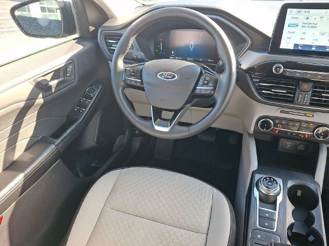 Certified 2023 Ford Escape Active AWD/4WD image 15