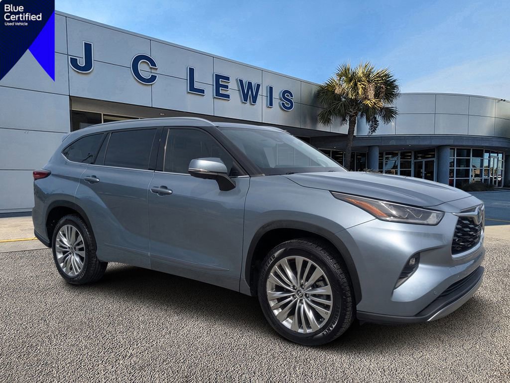 Used 2023 Toyota Highlander Platinum image 7