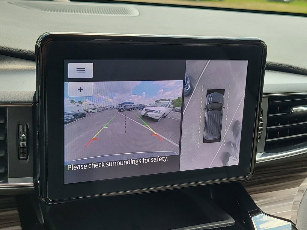 Certified 2022 Ford Explorer Limited w/ Equipment Group 301A image 24