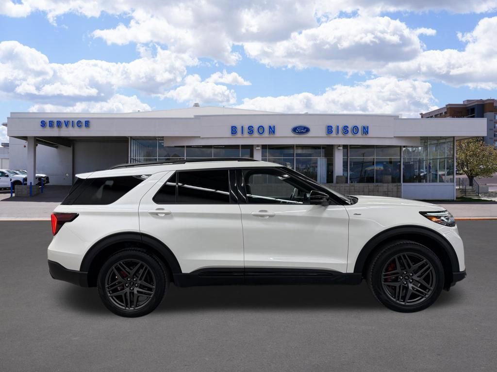 Certified 2025 Ford Explorer ST-Line w/ ST-Line Street Pack AWD/4WD image 2