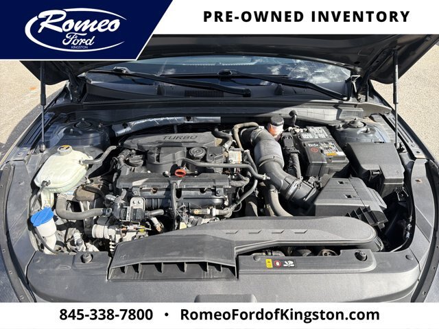Used 2021 Kia K5 LXS FWD image 9