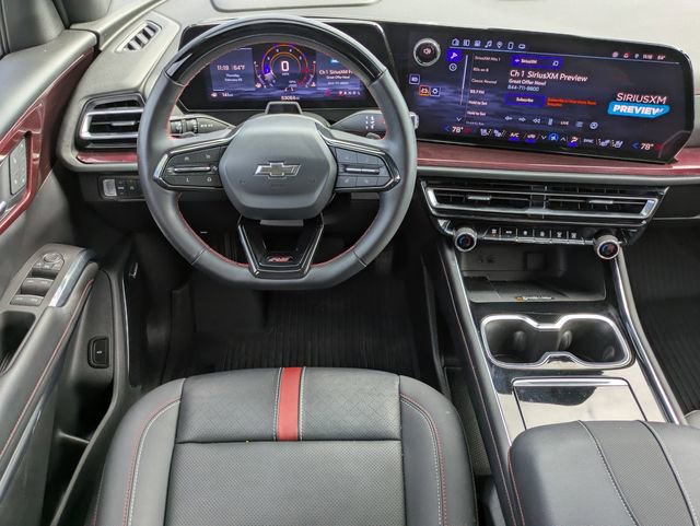 Used 2024 Chevrolet Traverse RS image 16