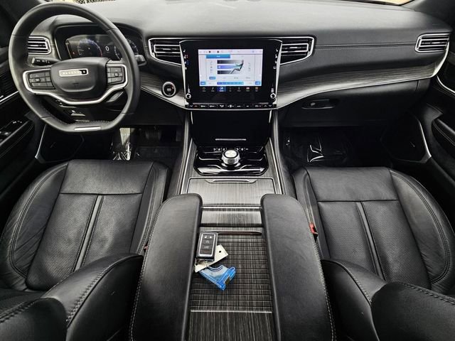 Used 2024 Jeep Wagoneer Series II w/ Flexible Seating Group image 21