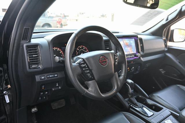 Used 2022 Nissan Frontier PRO-4X image 19