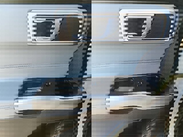 Certified 2023 Ford Explorer XLT w/ Equipment Group 202A image 27