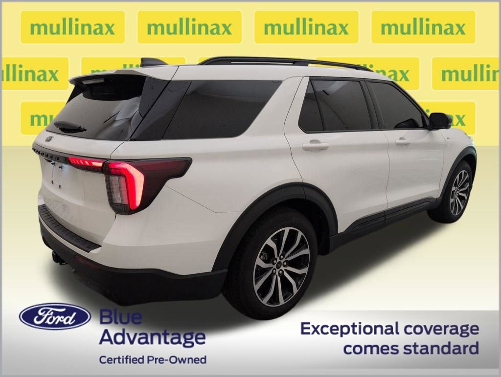 Certified 2025 Ford Explorer ST-Line w/ Premium Package image 5